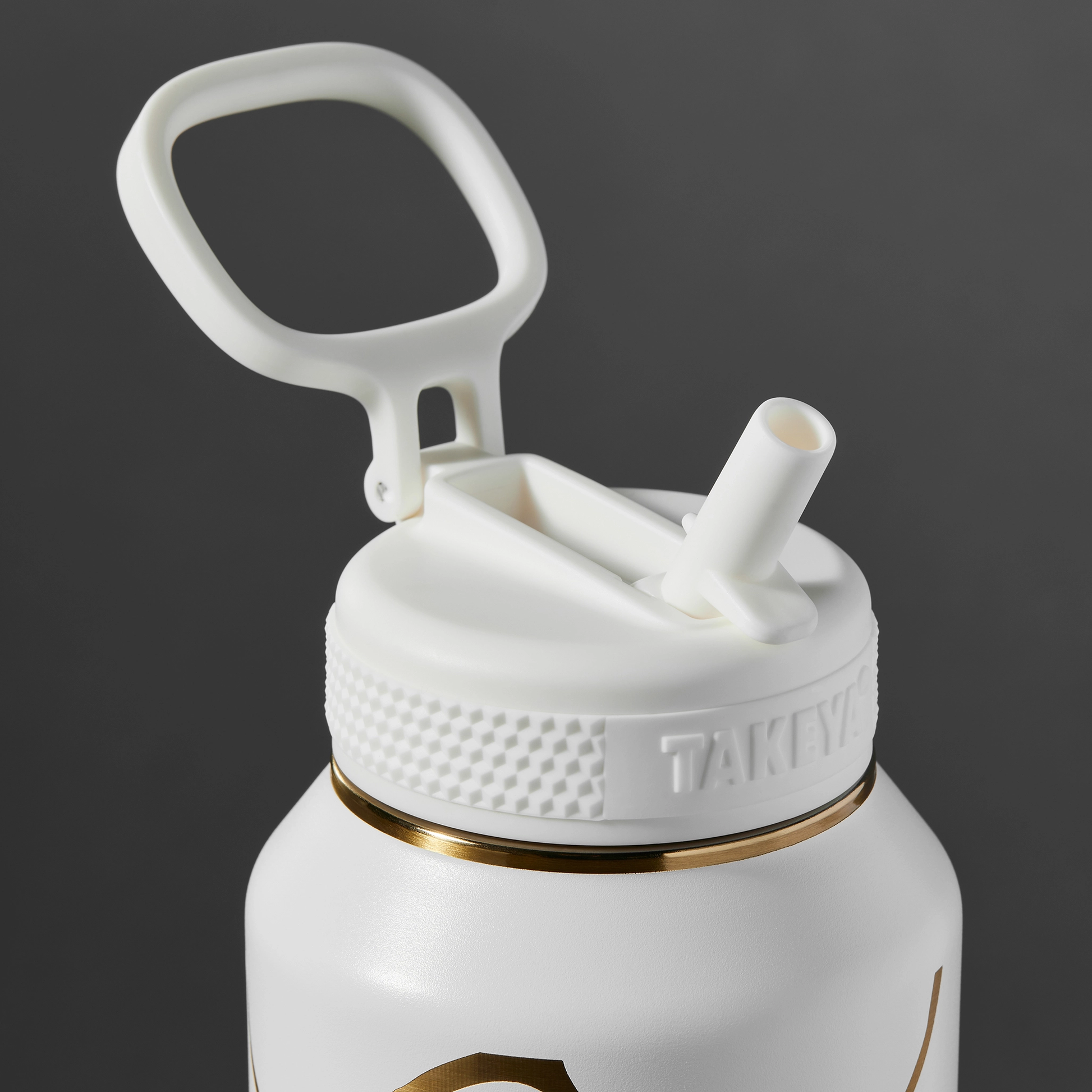 kintsugi-water-bottle-with-straw-lid-x7 51389-TK_HO25_Kintsugi_Takeya9271.png